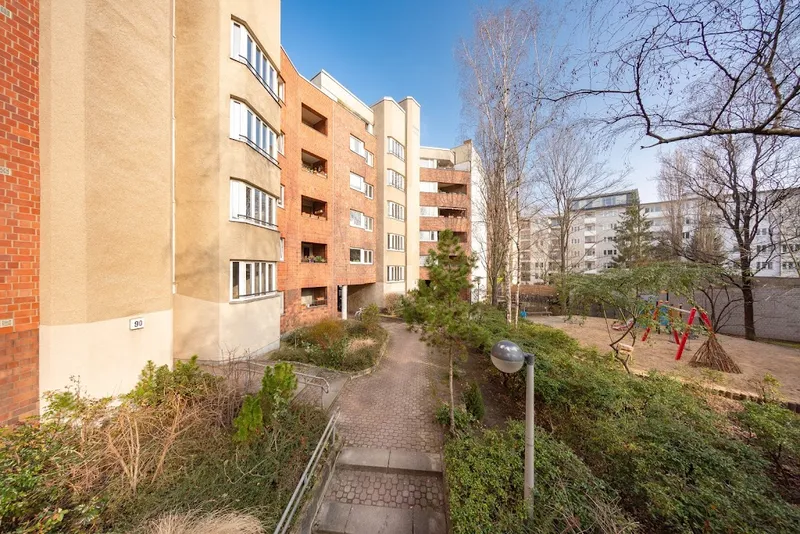 Nachmieter zum 01.07. gesucht - WBS mit besonderem Wohnbedarf erforderlich — photo 1